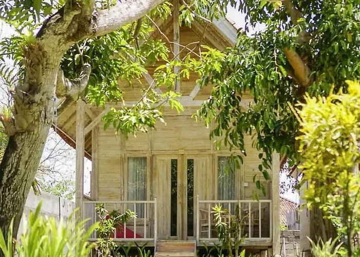 Coconut Village Redpartner 2* نوسا ليمبونغان